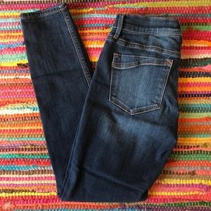 Express Mid-Rise Legging Jeans
